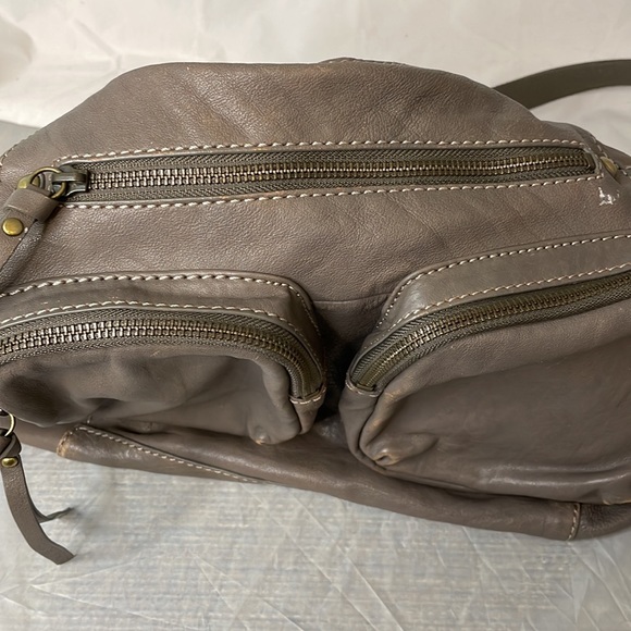 Fossil Taupe/Gray Leather Shoulder Satchel Bag with Crossbody Strap Pockets - Picture 2 of 12